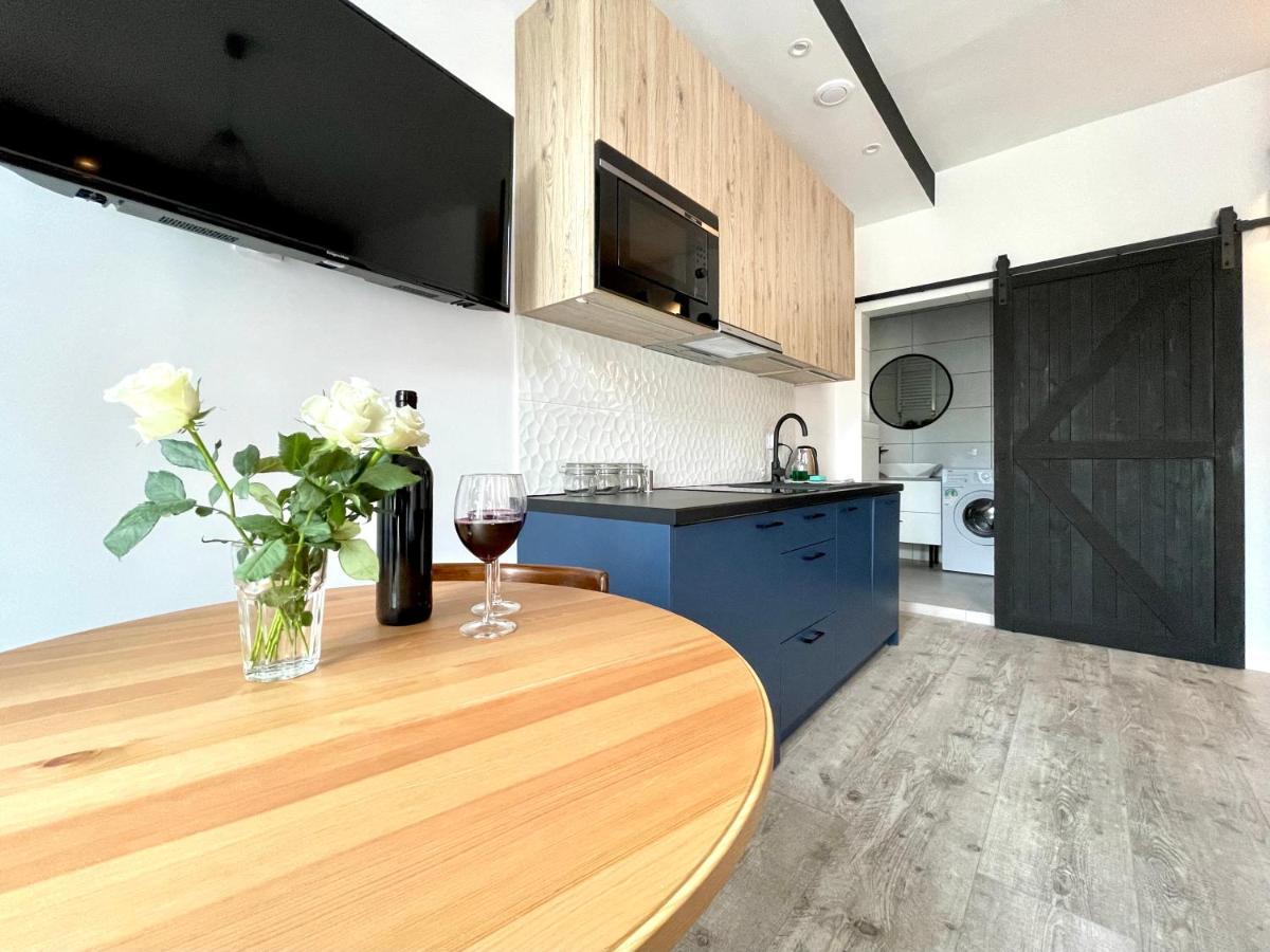 Copernicus Street Apartment - Broken Flowers And Twin Peaks Торунь Екстер'єр фото
