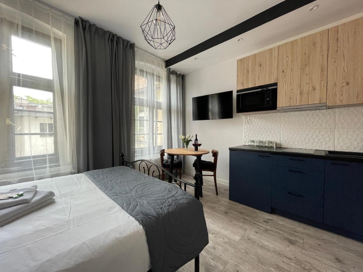 Copernicus Street Apartment - Broken Flowers And Twin Peaks Торунь Екстер'єр фото