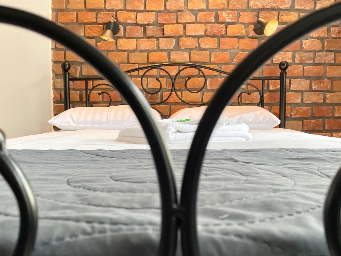 Copernicus Street Apartment - Broken Flowers And Twin Peaks Торунь Екстер'єр фото