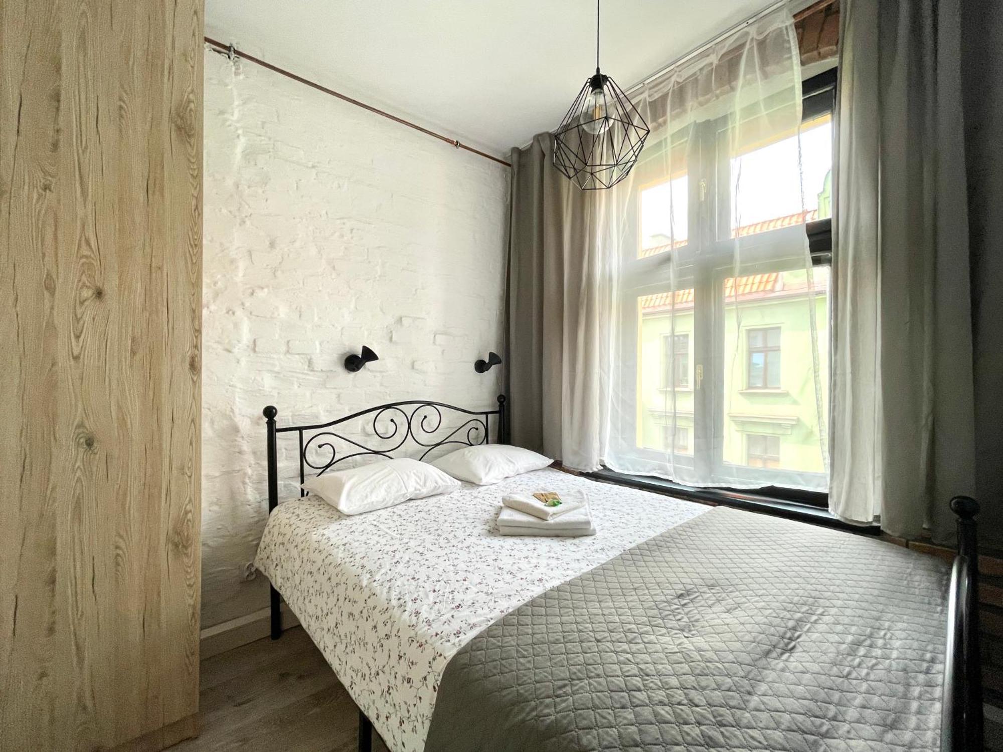 Copernicus Street Apartment - Broken Flowers And Twin Peaks Торунь Екстер'єр фото