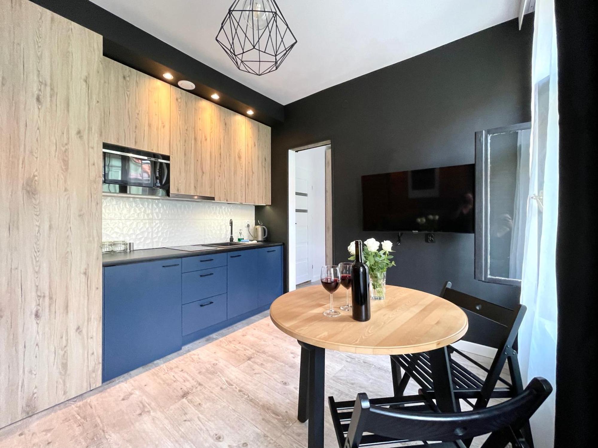 Copernicus Street Apartment - Broken Flowers And Twin Peaks Торунь Екстер'єр фото