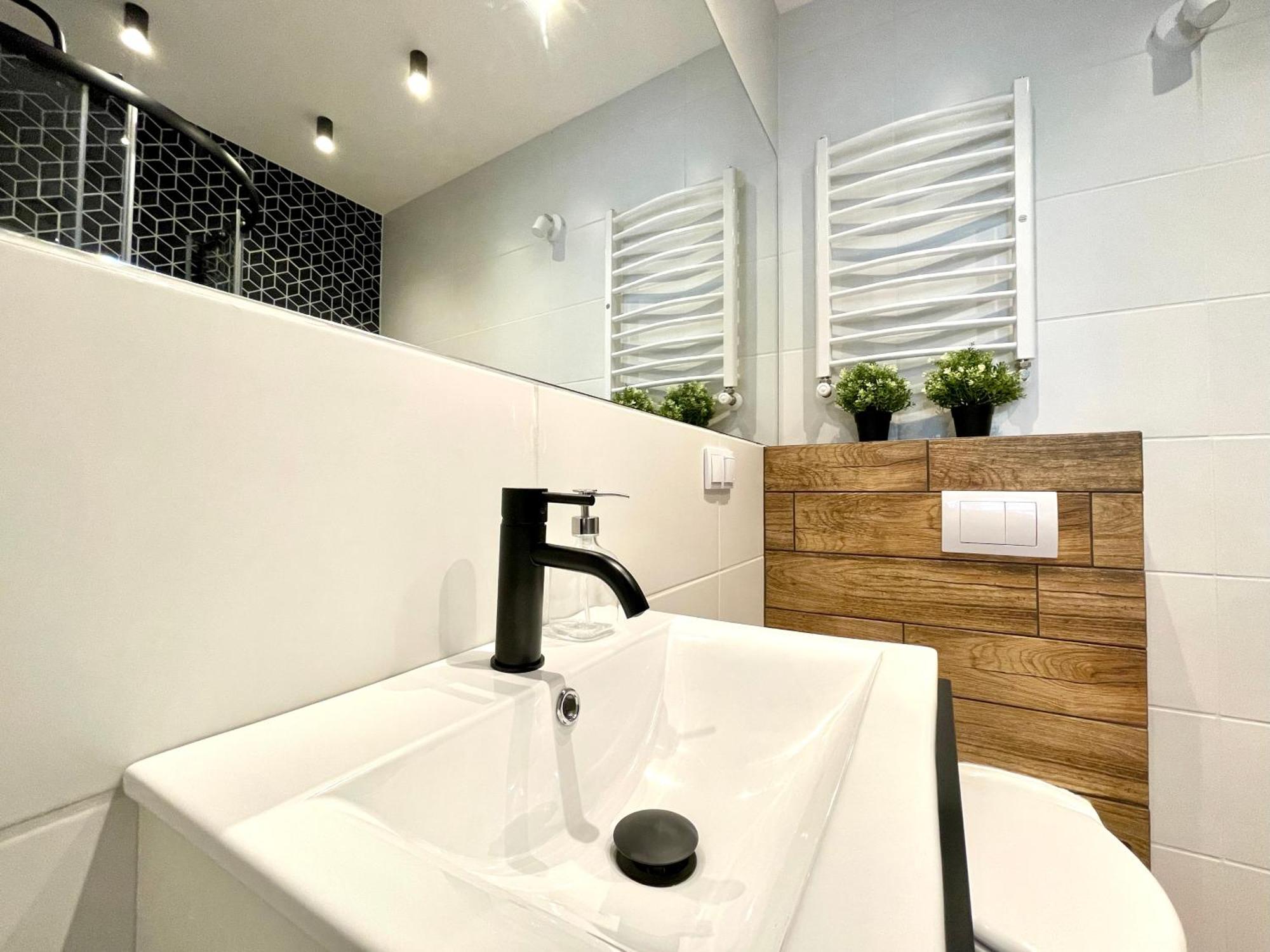 Copernicus Street Apartment - Broken Flowers And Twin Peaks Торунь Екстер'єр фото
